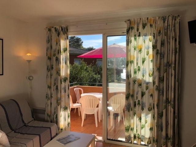 50M Plage T2 Grande Terrasse Vue Mer Climatise Piscine Chauffee, Parking Clos Gratuit Sanary-sur-Mer Eksteriør billede