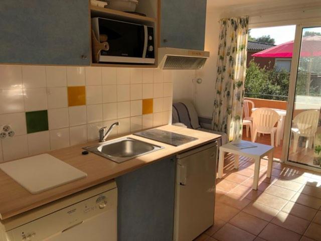 50M Plage T2 Grande Terrasse Vue Mer Climatise Piscine Chauffee, Parking Clos Gratuit Sanary-sur-Mer Eksteriør billede