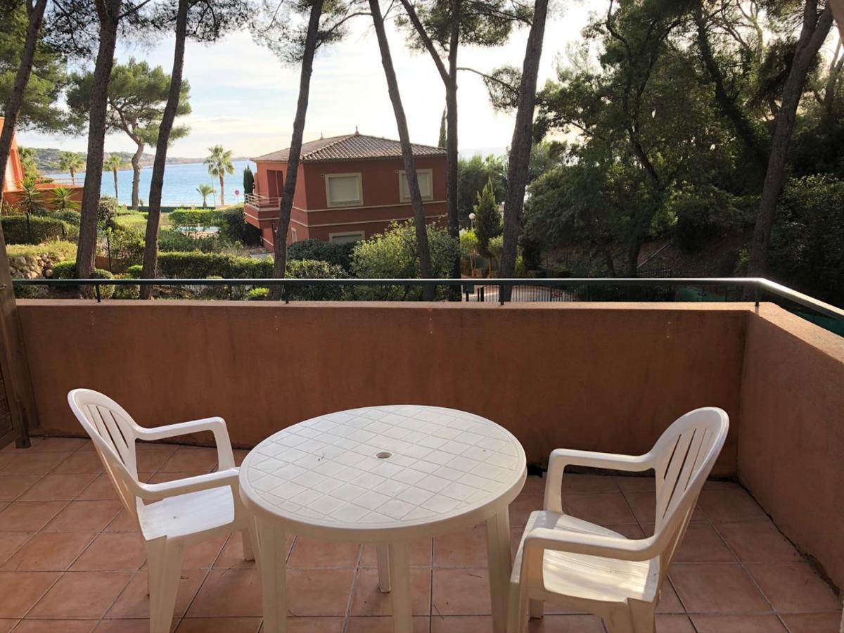 50M Plage T2 Grande Terrasse Vue Mer Climatise Piscine Chauffee, Parking Clos Gratuit Sanary-sur-Mer Eksteriør billede